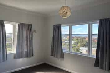 33 Ariki Road , Hataitai