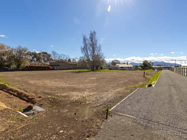 21B David Street, Yelverton