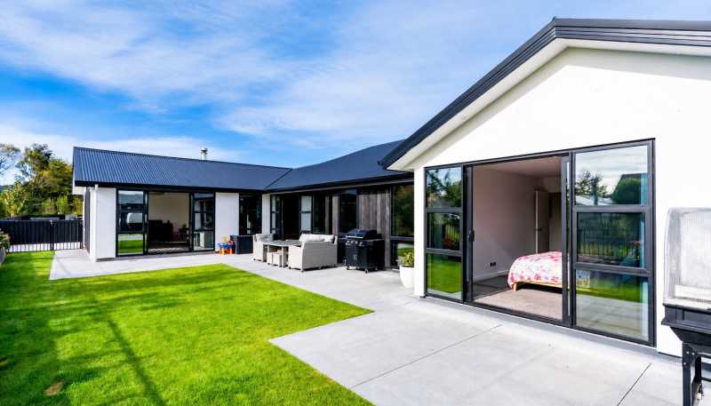 8 Tuwhare Lane, Mosgiel