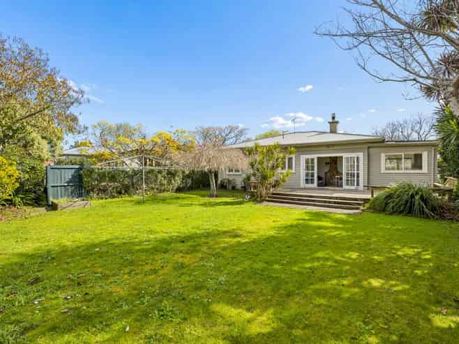 270 St Andrews Road, Epsom