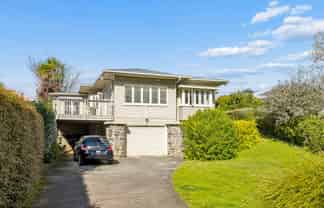270 St Andrews Road, Epsom