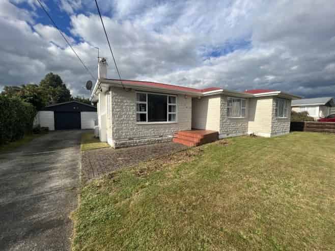 174 Queen Street, Levin