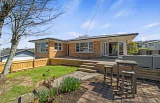 184 Tuhikaramea Road, Dinsdale