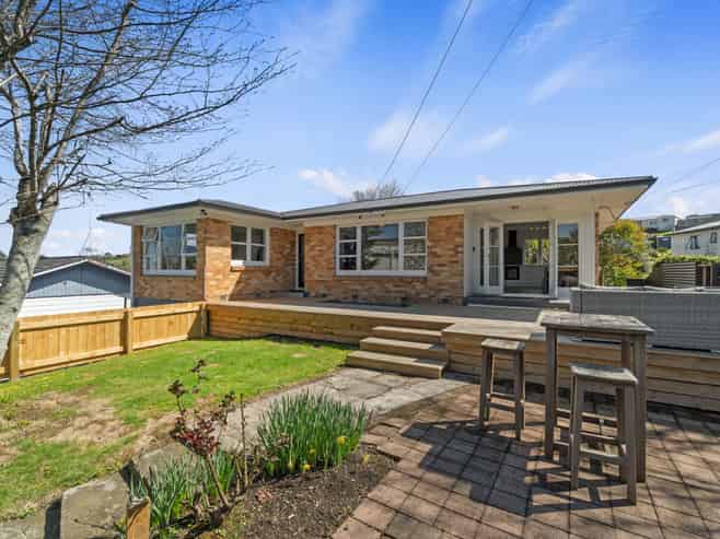 184 Tuhikaramea Road, Dinsdale