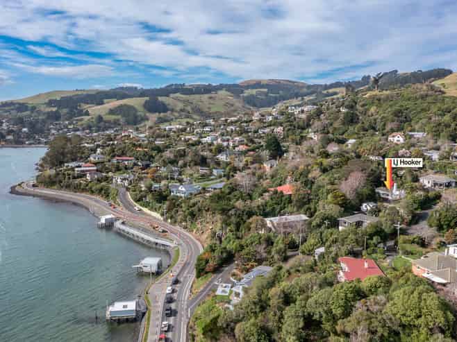 11 Howard Street, Macandrew Bay