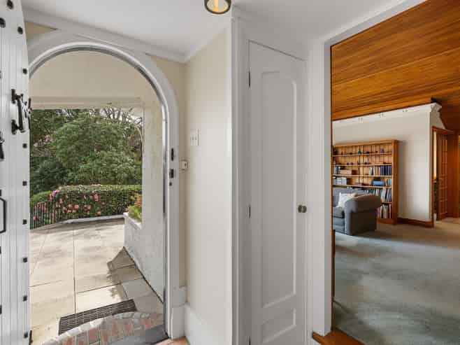 11 Howard Street, Macandrew Bay