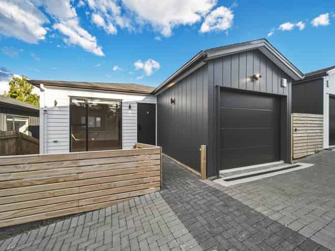 2/25 Hutchinson Avenue, New Lynn