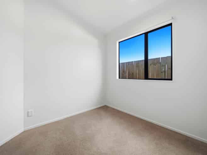 2/25 Hutchinson Avenue, New Lynn