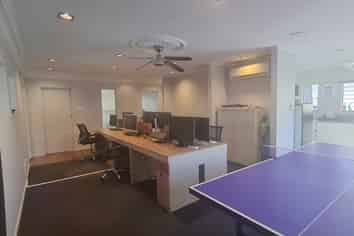 TE ATATU PENINSULA PROFESSIONAL OFFICE SUITE
