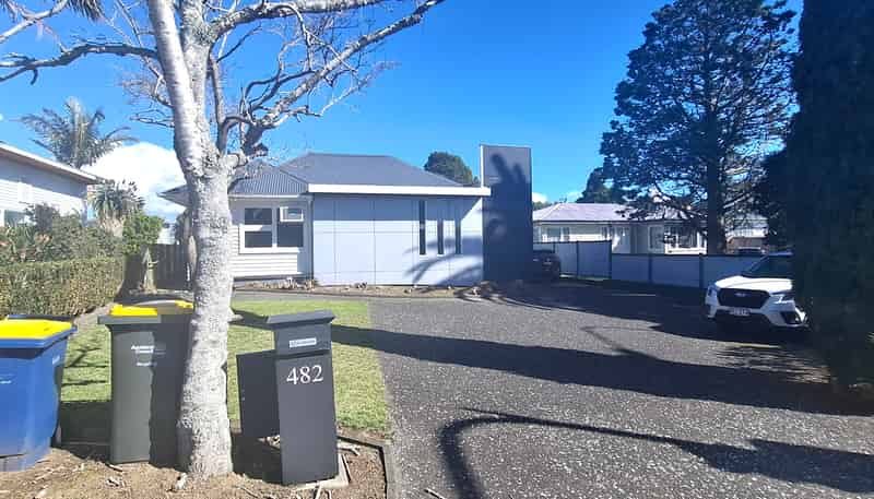 482 Te Atatu Road, Te Atatu Peninsula