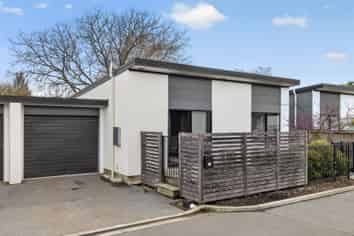 10 League Lane, Phillipstown