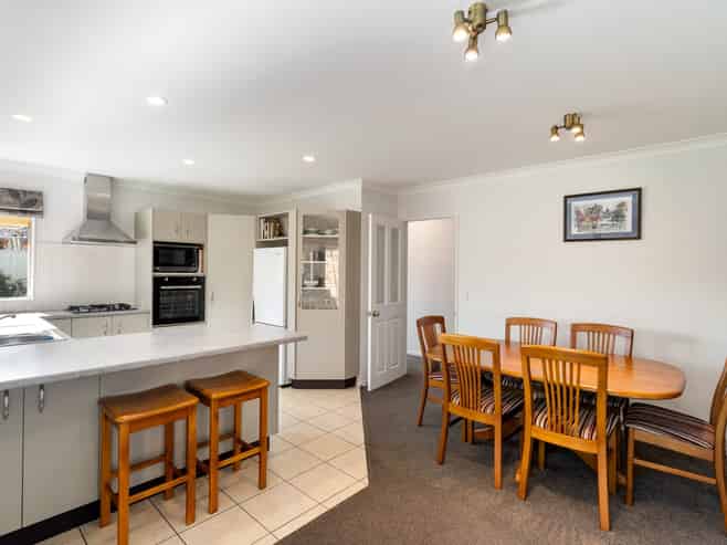 4 Ashleigh Way, Waikanae Beach