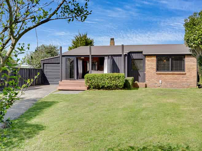 76 Fifth Avenue, Enderley