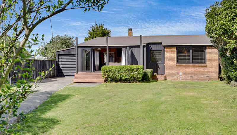 76 Fifth Avenue, Enderley