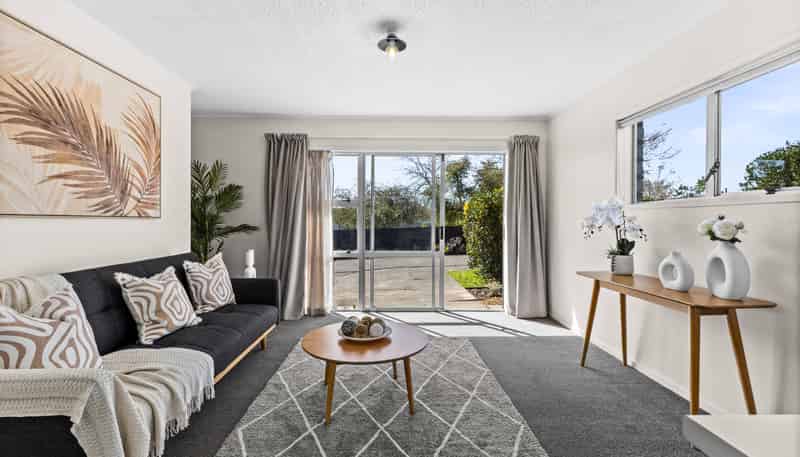 1/50 Middle Road, Havelock North