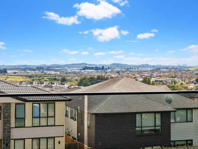 4 Tamure Road, Flat Bush