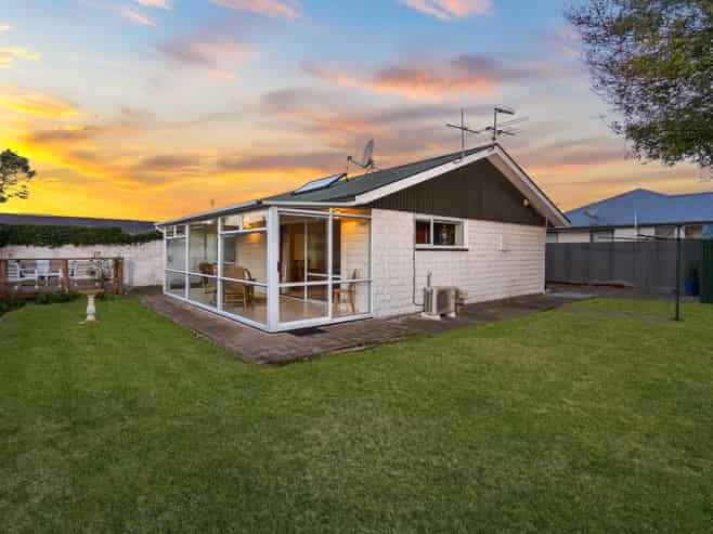 2/111A Rose Street, Somerfield