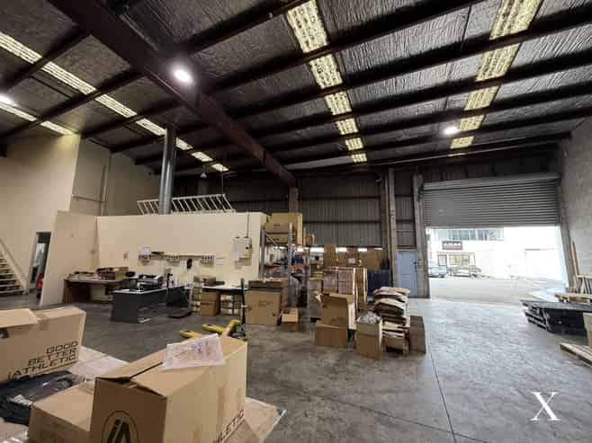 1,053sqm Mt Wellington Unit  - 20 Car Parks 