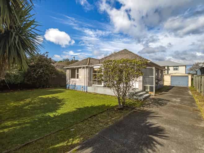 9 Rex Street, Riccarton