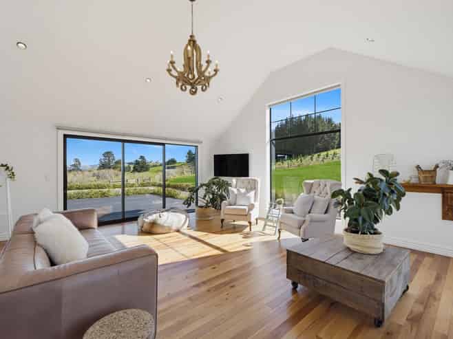 338 Catherwoods Road, Cust