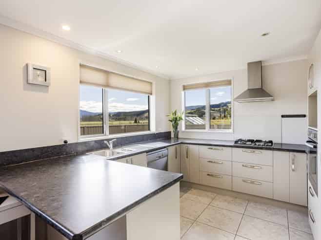 273D Gladstone Road North, Kinmont Park