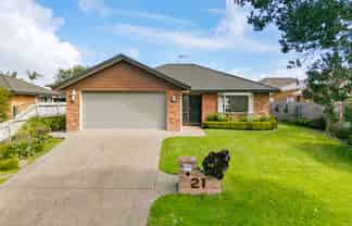 21 Norm Pellow Drive, The Gardens