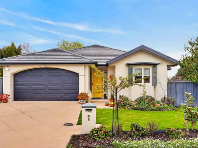 8 Phoenix Place, Havelock North