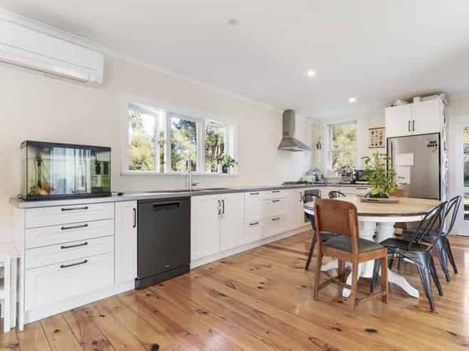 100 Adams Peak Road, Masterton