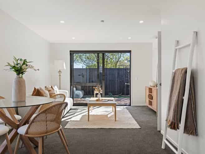1-4/10 Saint Martins Road, Saint Martins