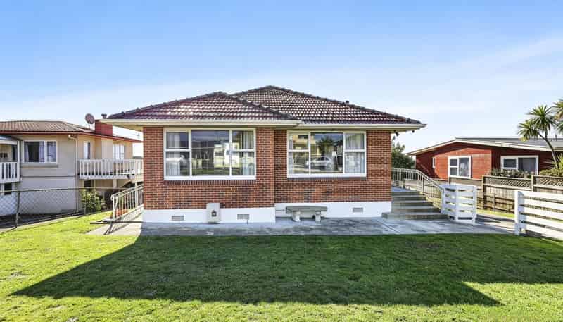 73 Bradbury Road, Botany Downs