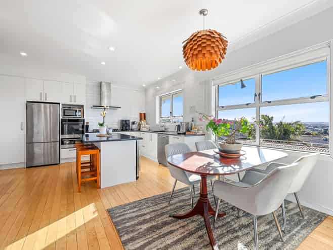 73 Bradbury Road, Botany Downs