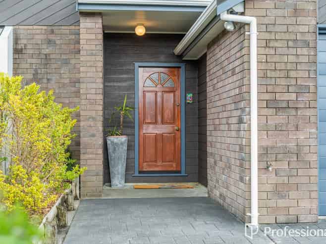 13 Otamarau Grove, Maungaraki