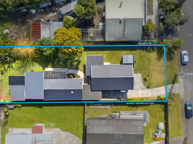 3 Huruhuru Road, Massey