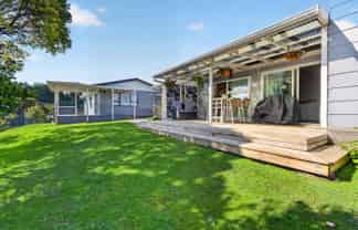 3 Huruhuru Road, Massey