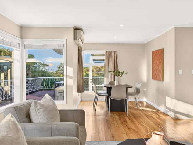 12 Crystal Avenue, Glendene