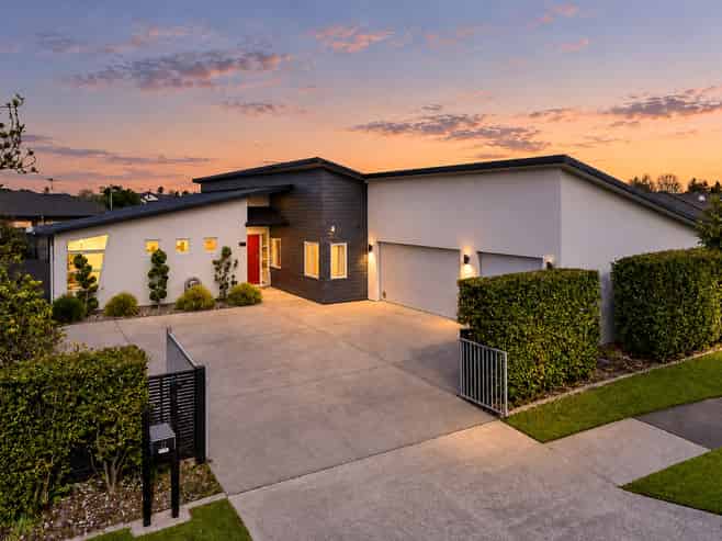 11 Whistler Close, Rototuna North