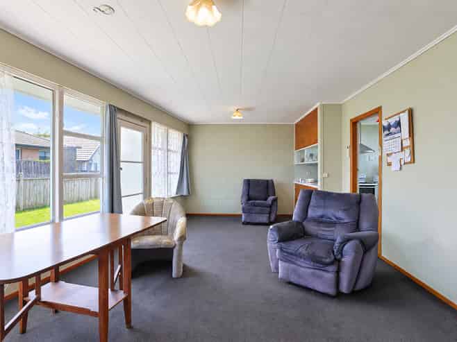 47A & 47B Saxbys Road, Deanwell