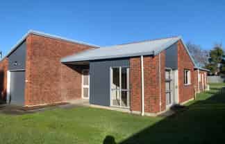 Manawatu / Whanganui - Address withheld