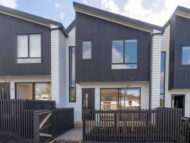 2/56 Salisbury Road, Birkdale