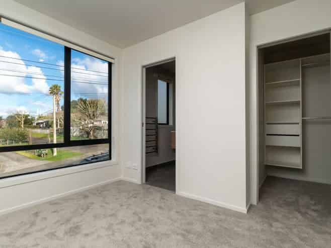 2/56 Salisbury Road, Birkdale