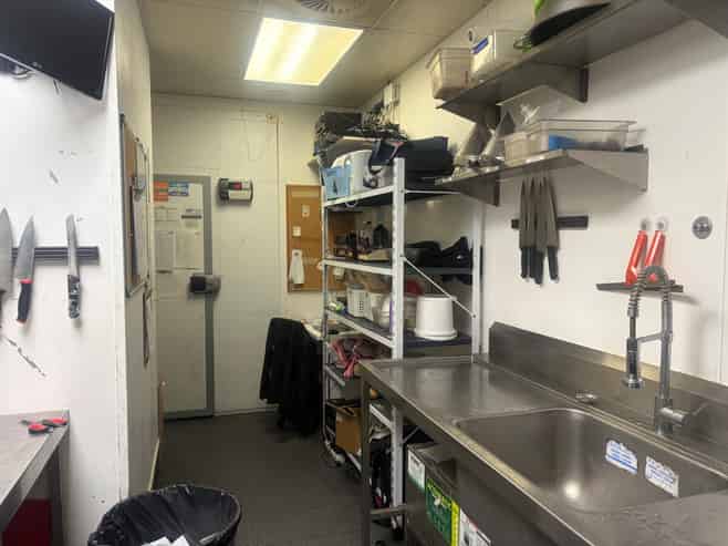 Prime Takapuna Hospitality Opportunity – 223 sqm
