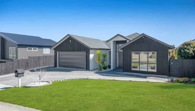 7 Hapukupuku Avenue, Beachlands