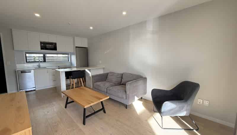 2/13 Parson Lane, Papatoetoe