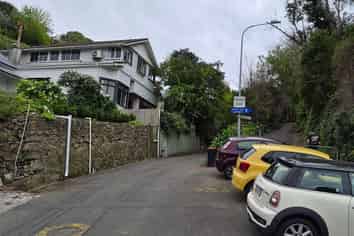 1/6 Priestley Road, Bluff Hill