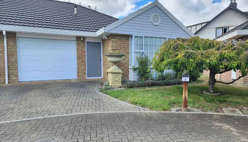 6 The Mews, Palmerston North Central