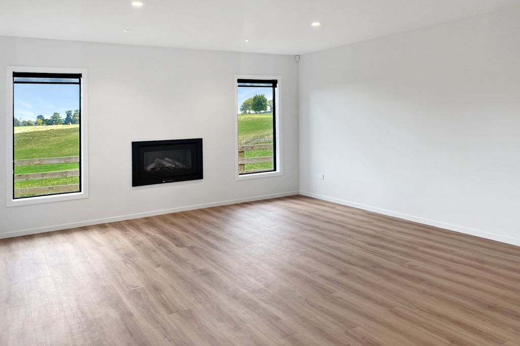 WAIKATO - TE AWAMUTU - 6 BEDROOMS 5
