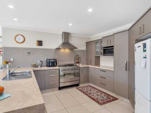 76 HillCrest Road, Raumati Beach