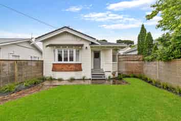 24 Peach Parade, Remuera
