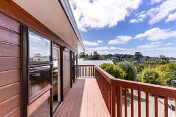 75A Langana Avenue, Browns Bay