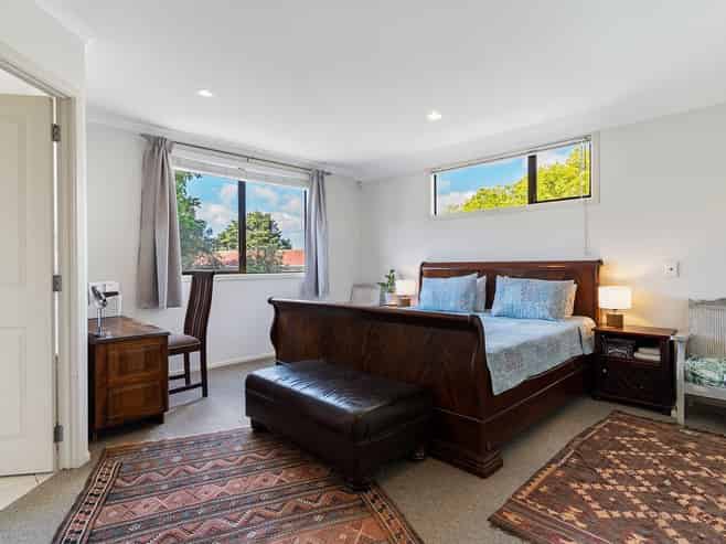 Auckland - Address withheld